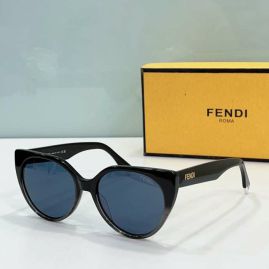 Picture of Fendi Sunglasses _SKUfw50080408fw